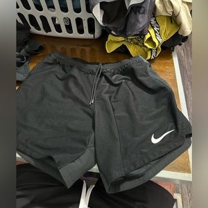 Nike 5 inch training shorts
